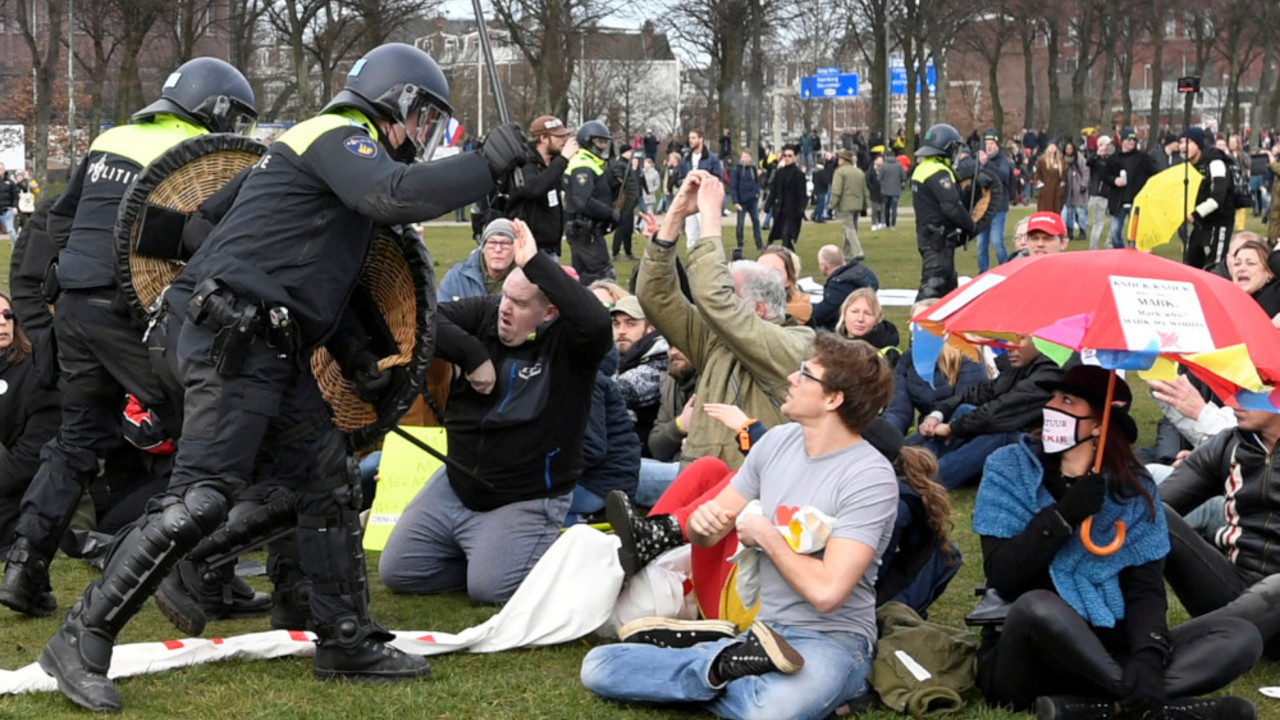 Holandija, Protest
