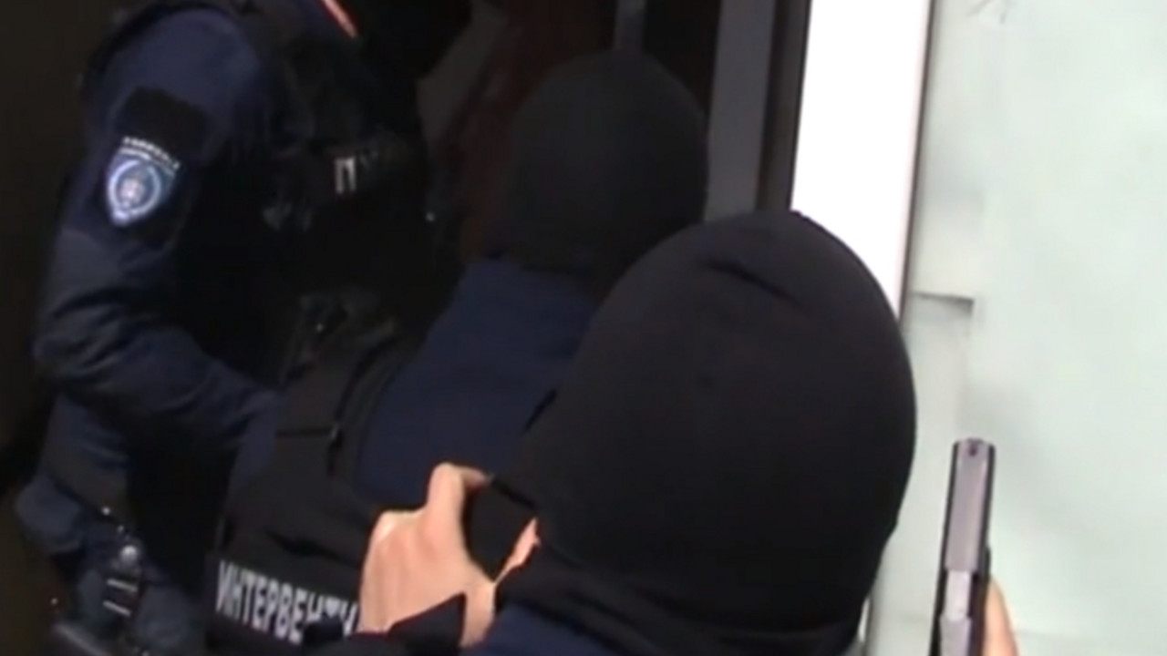 policija, gnev
