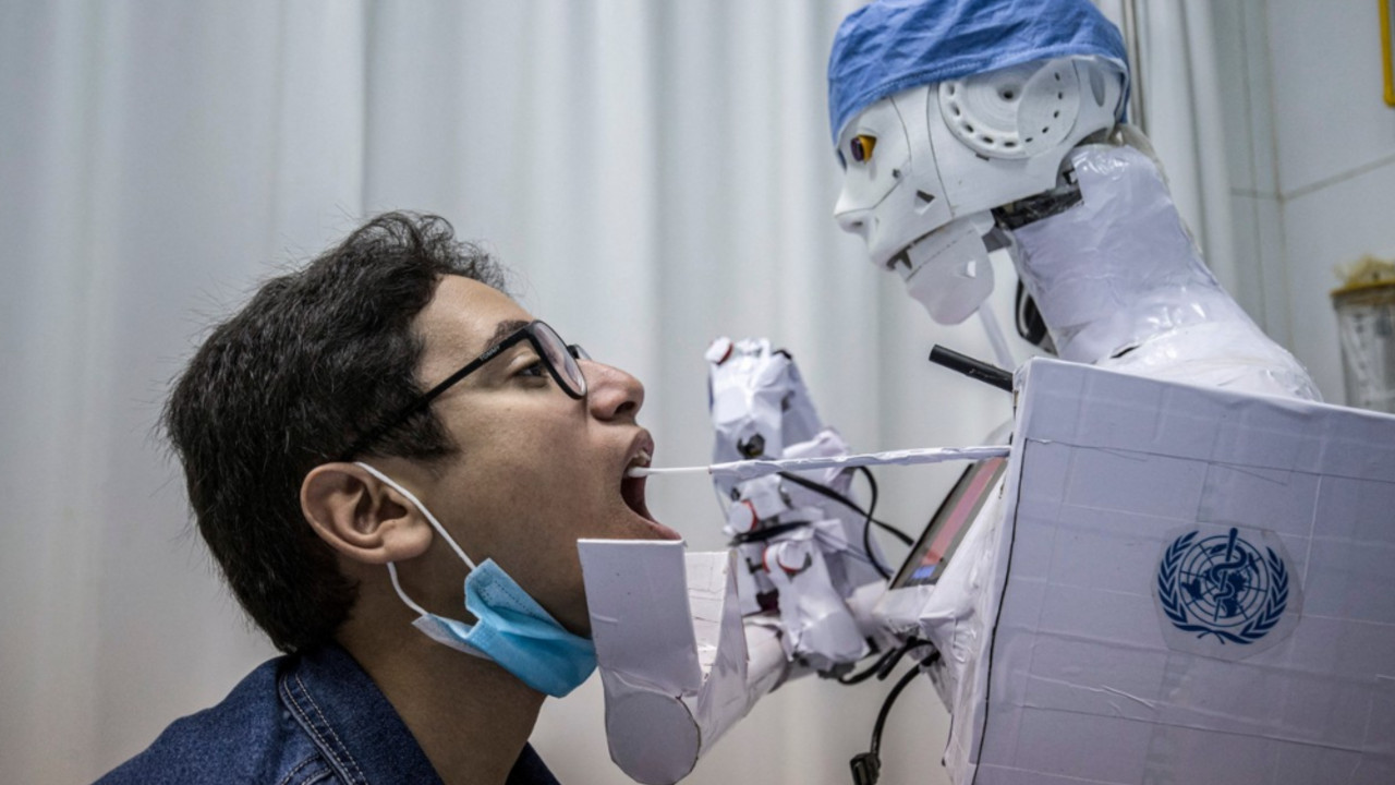 Robot