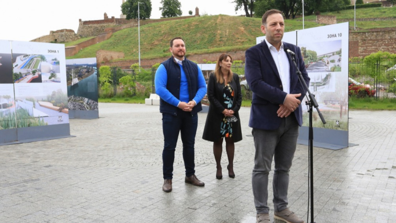  Grad Beograd