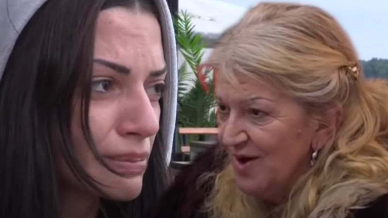 Tara Simov sa majkom