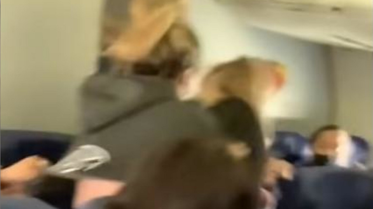 Tuča u avionu