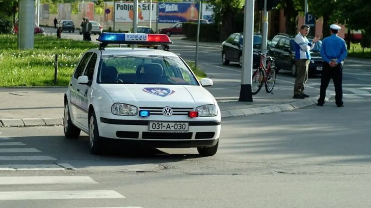policija
