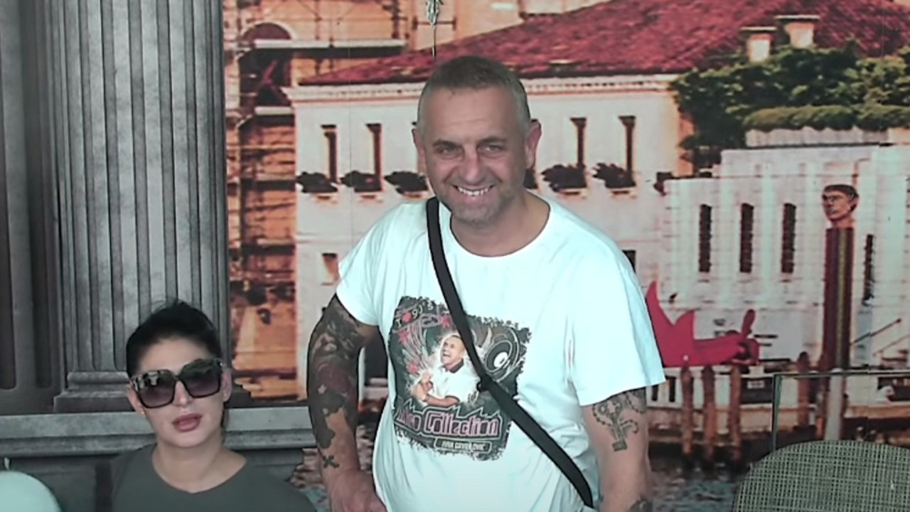 Parovi