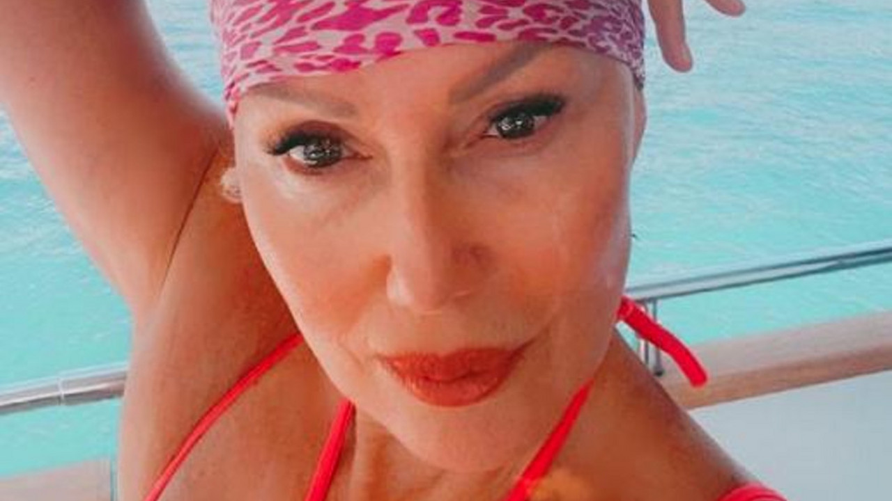 Lepa Brena