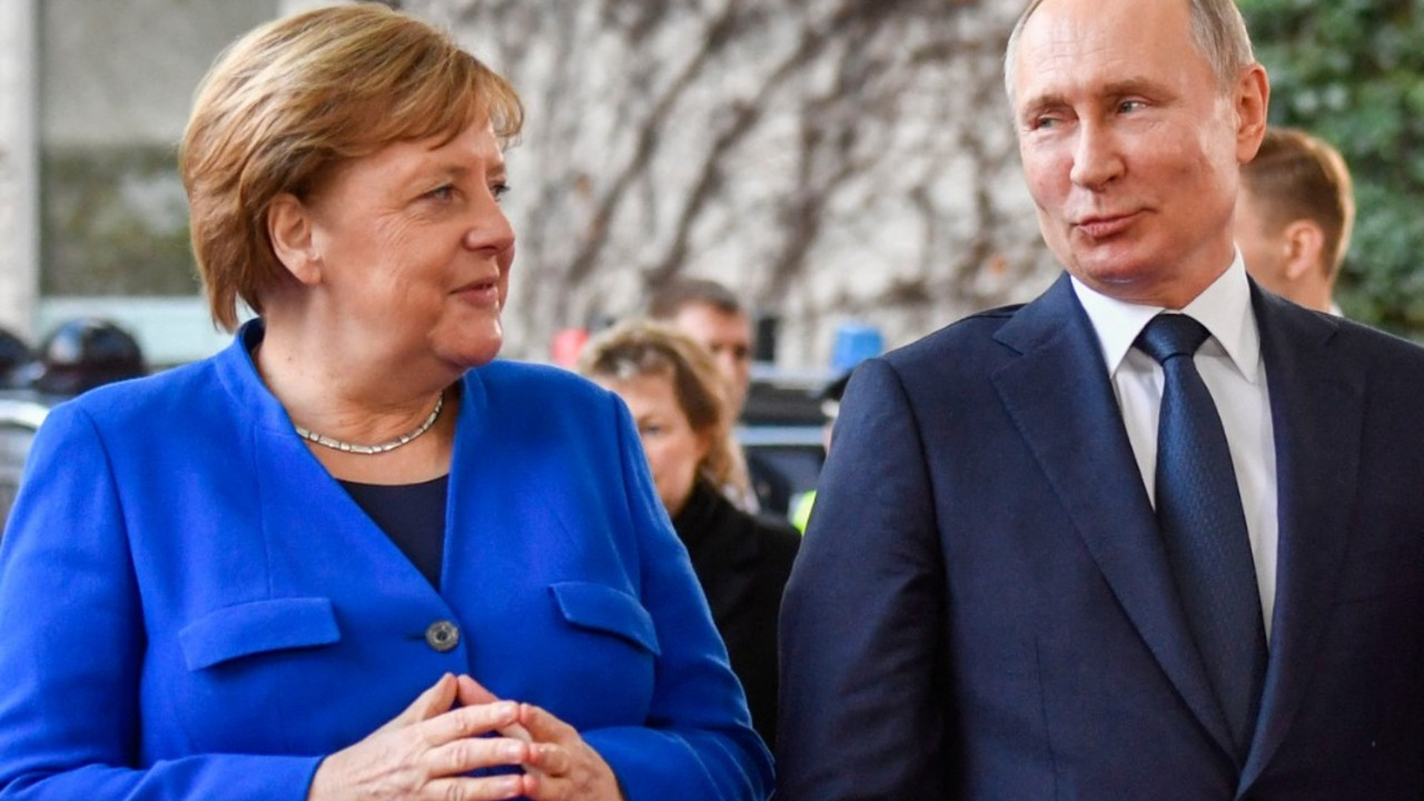 Vladimir Putin, Angela Merkel