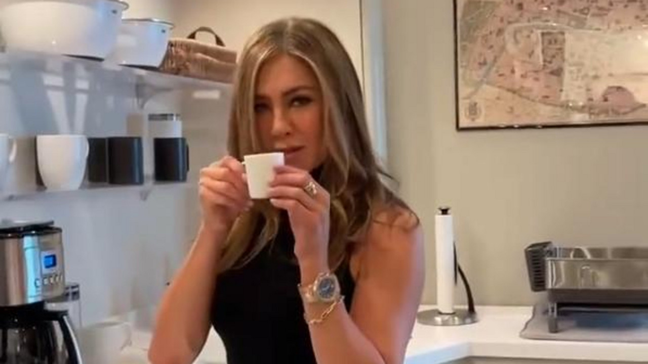 Dženifer Aniston