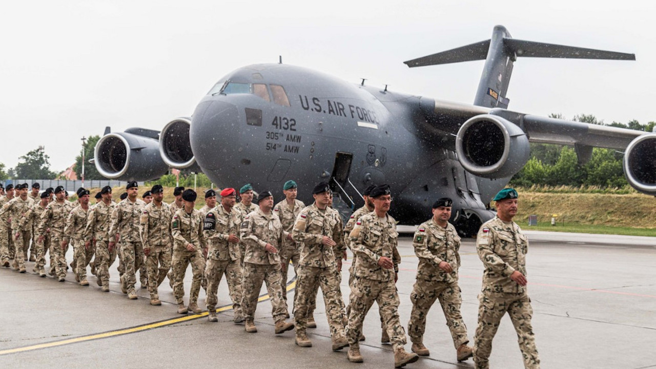 C-17 "Globemaster III"