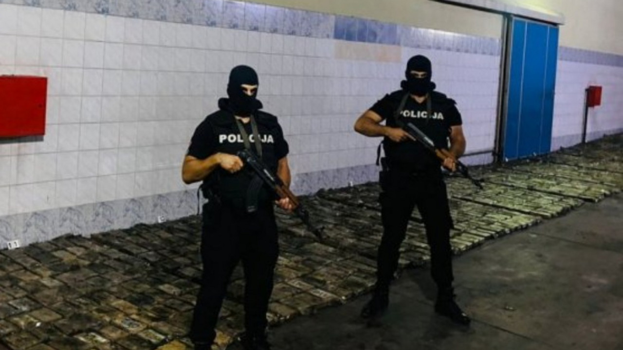 policija