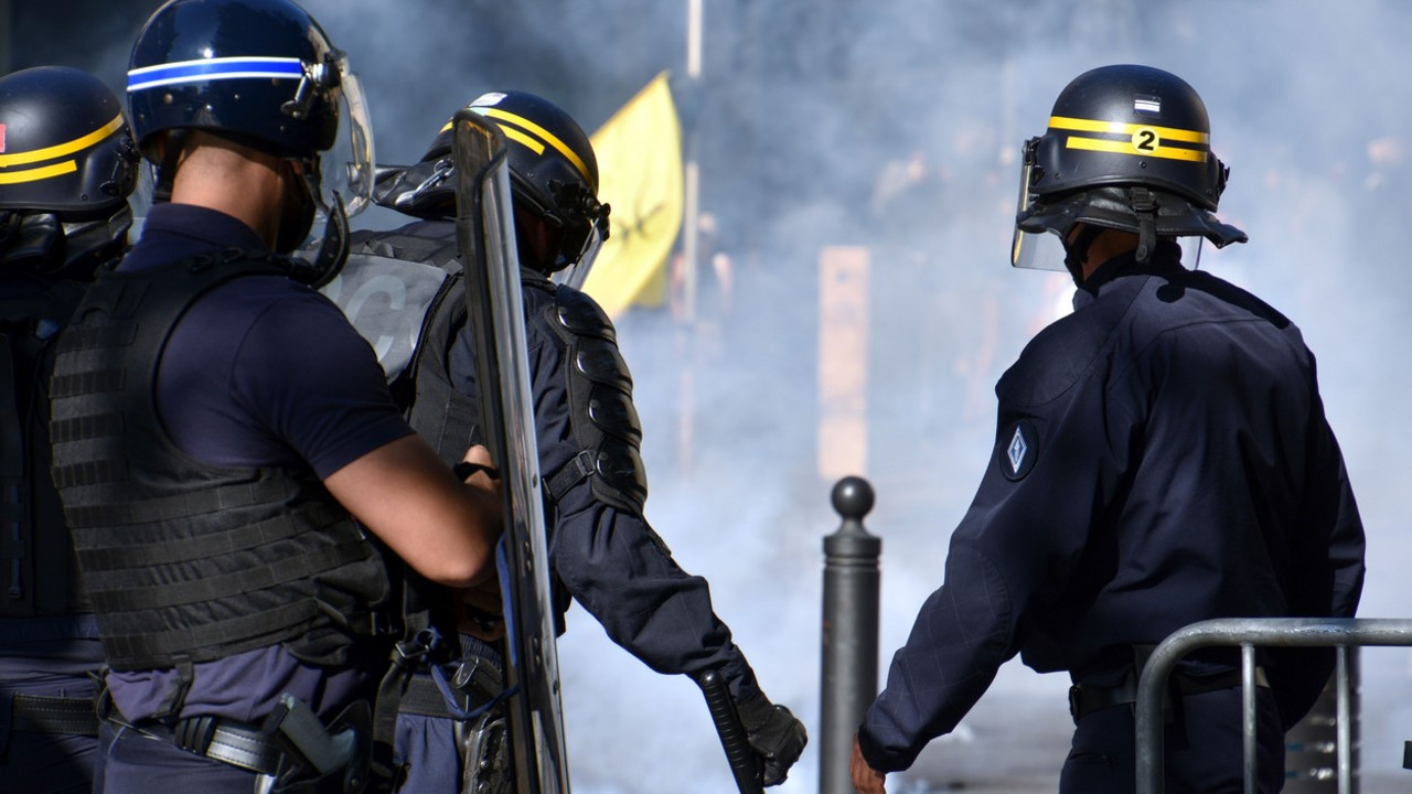 FRANCUSKA POlicija