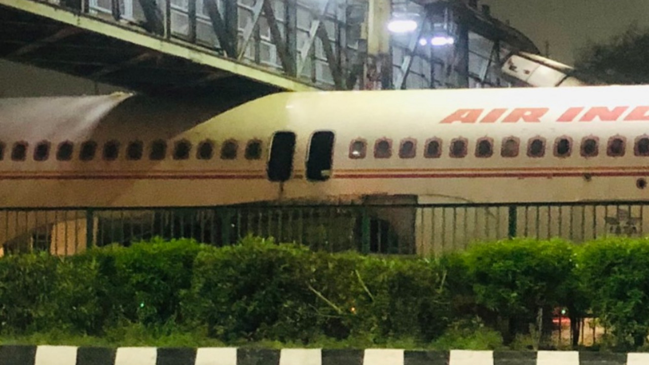 Zaglavljen avion u Indiji