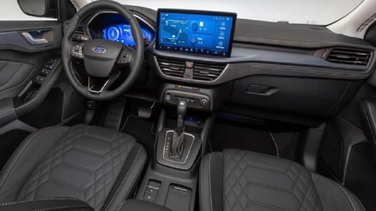 ford focus 2022.