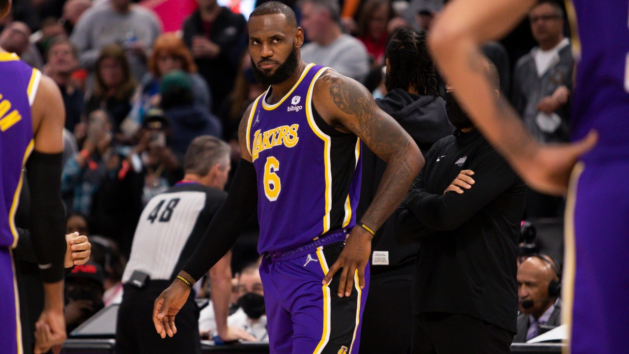 Lebron Džejms