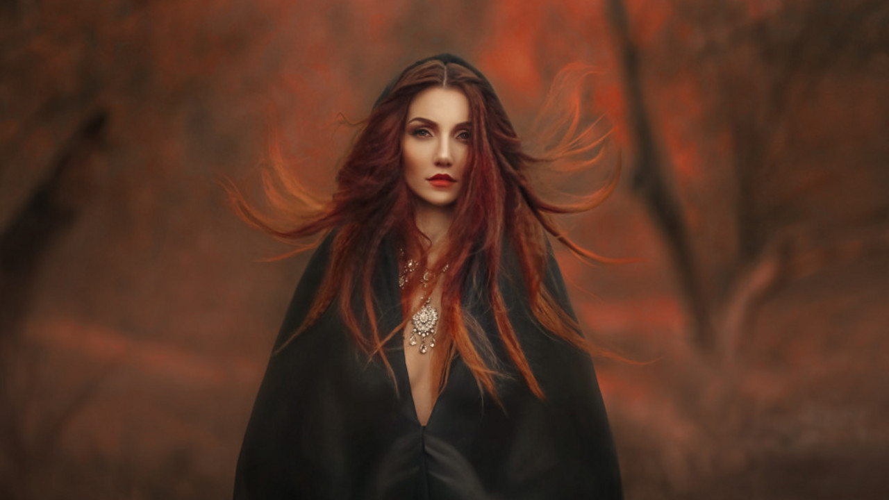 Žena