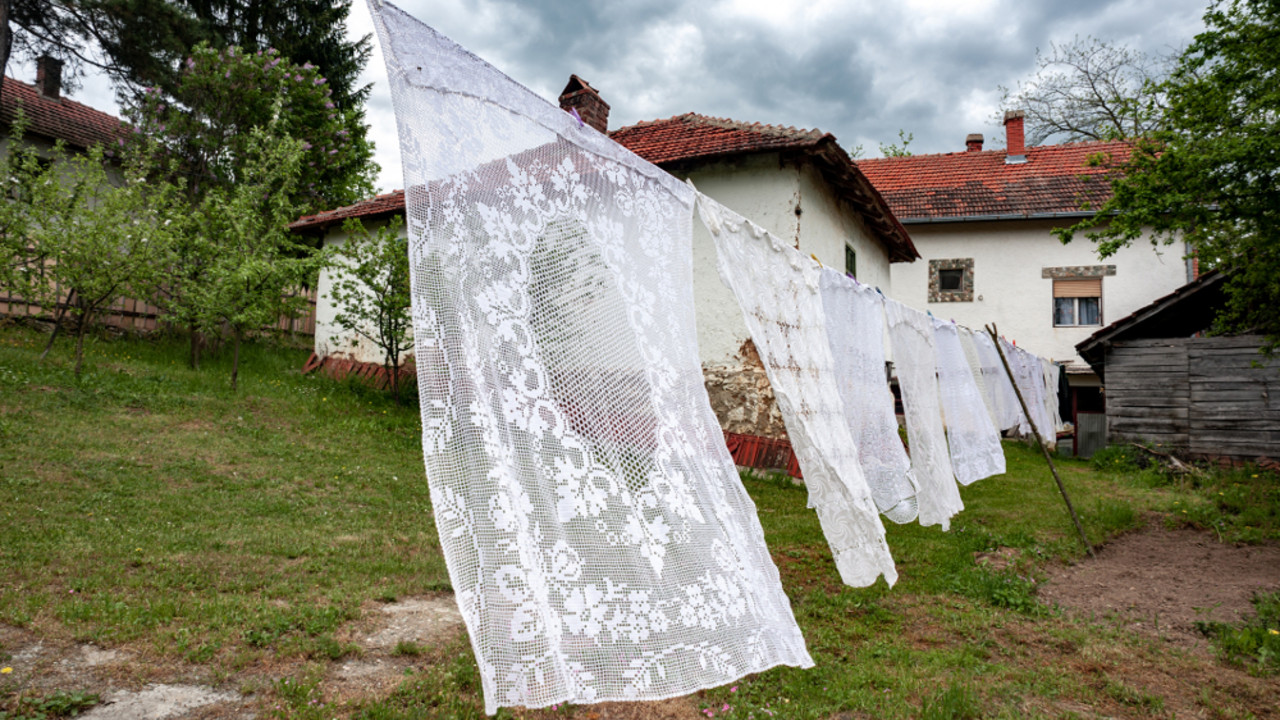 Selo, kuća