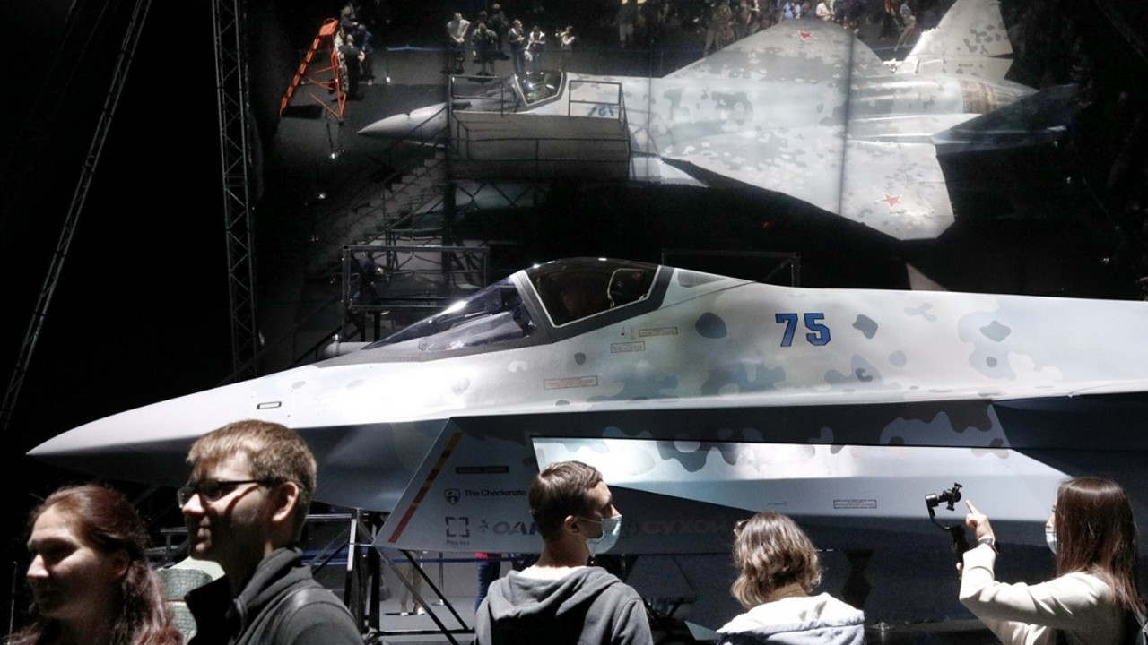 Su-75 "Šah-mat"