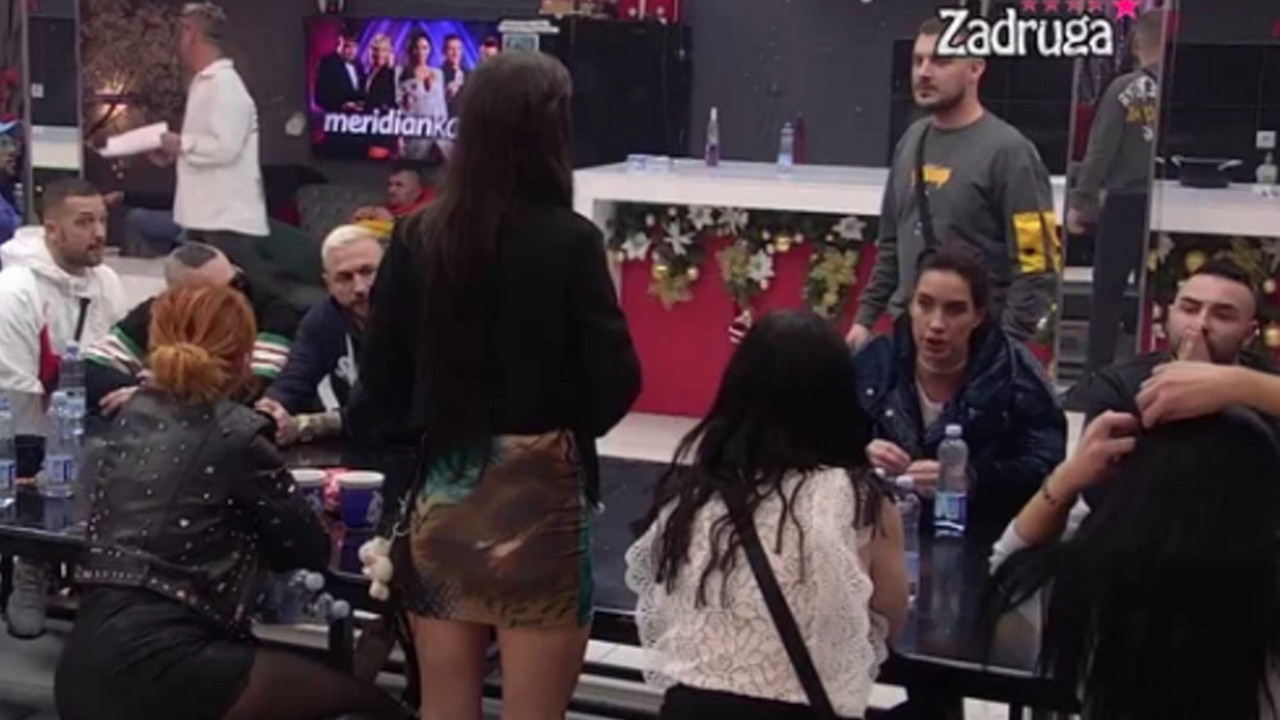 Nikola Grujić Gruja, Milana Mima Šarac