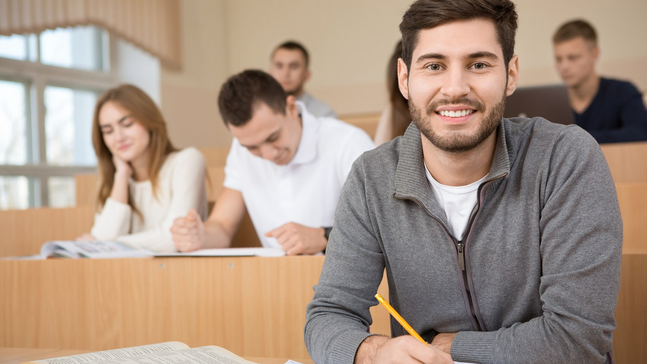 Studenti