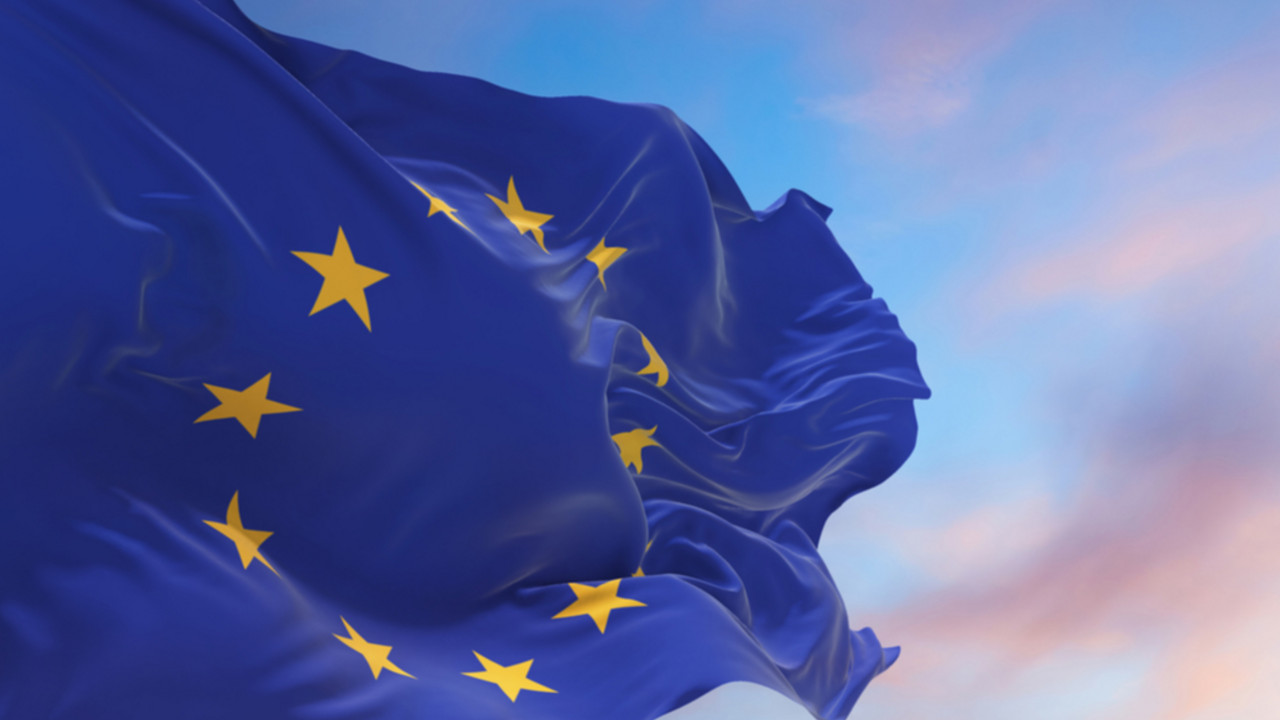 EU 