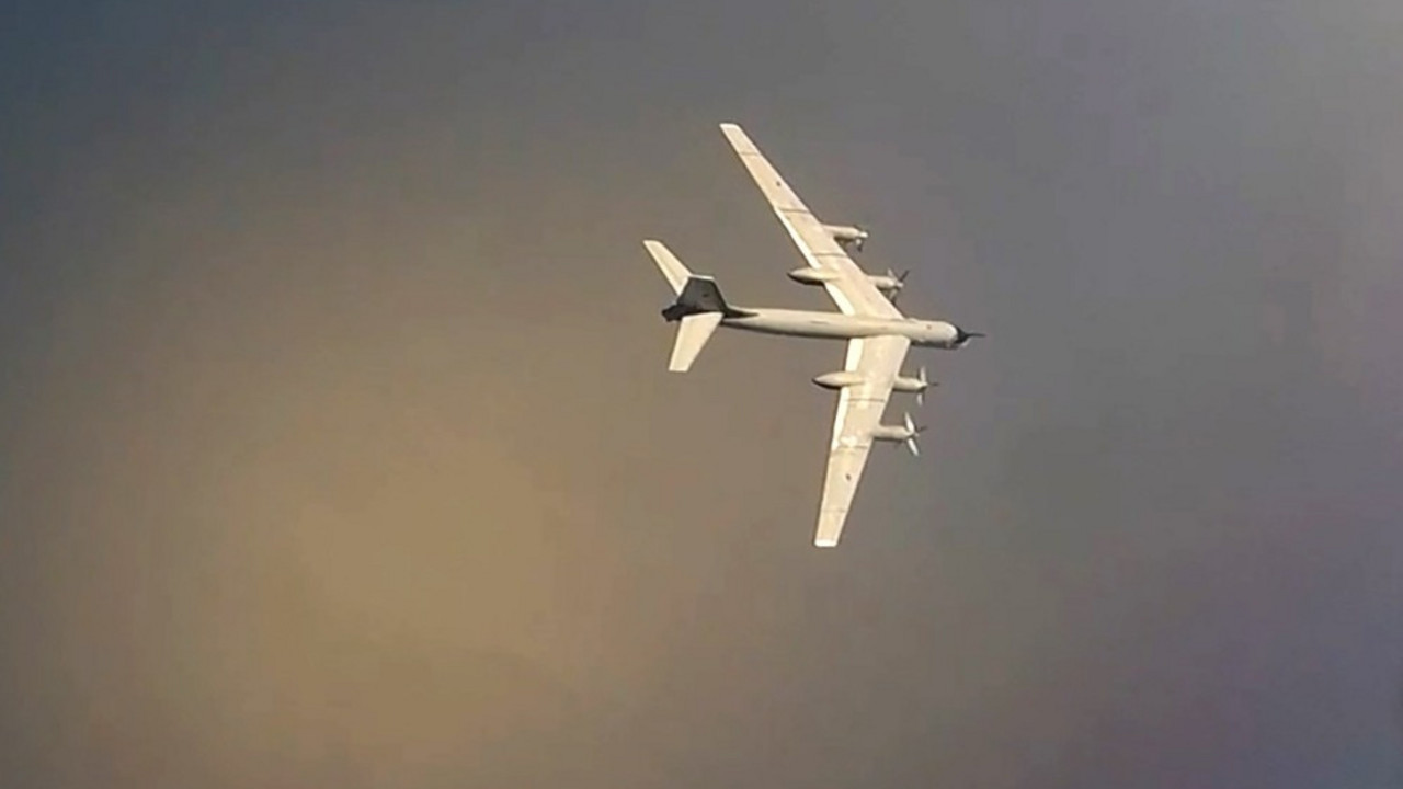 kineski vojni avion