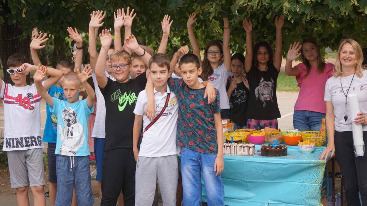 Srpska deca dočekla ukrajinskog dete