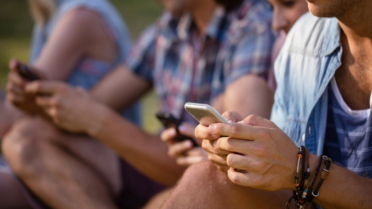 mobilni telefon