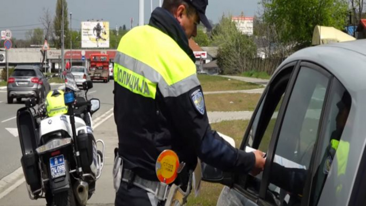 policija