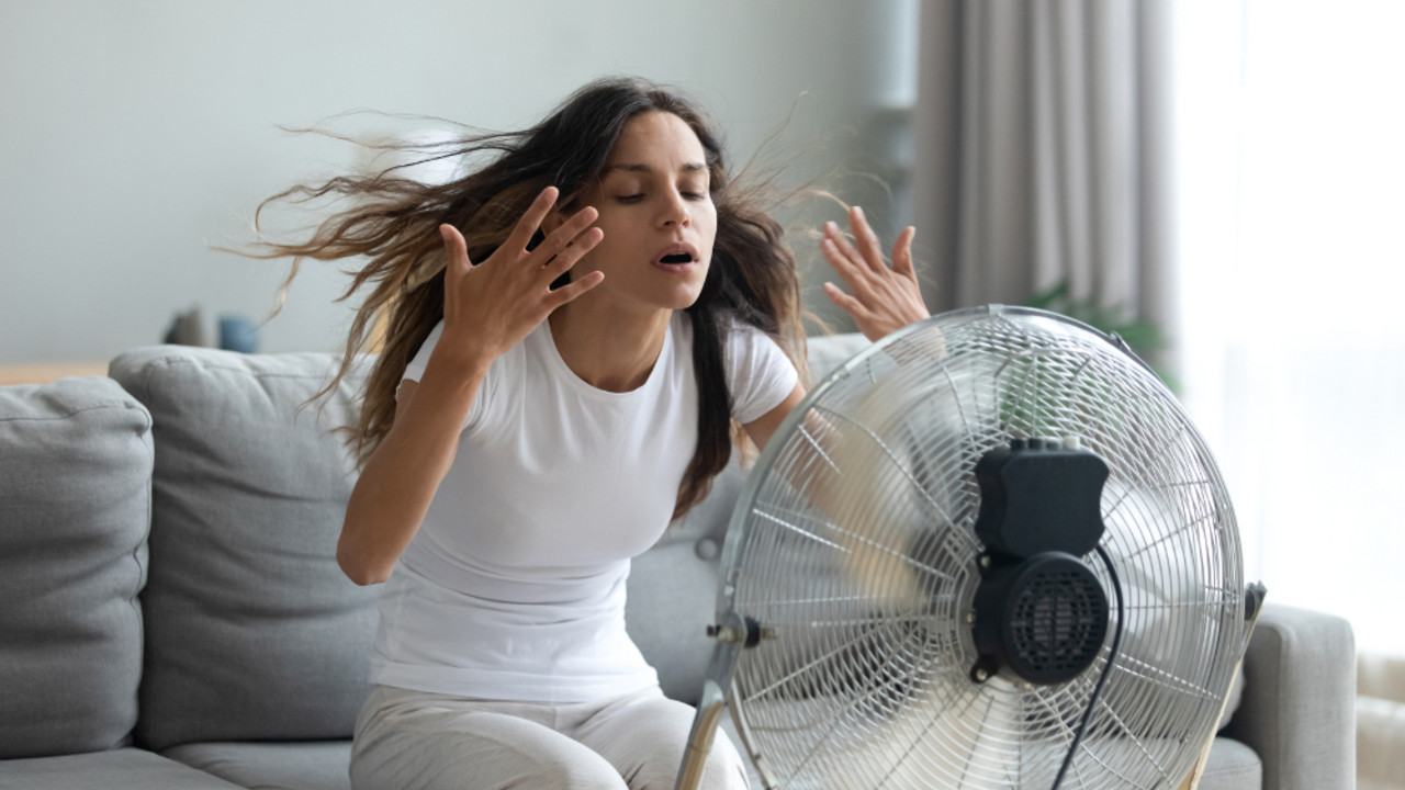 devojka, ventilator