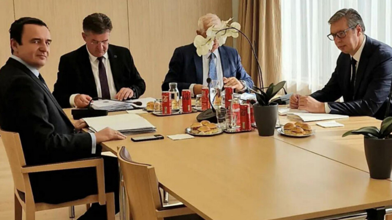 Vučić i Kurti