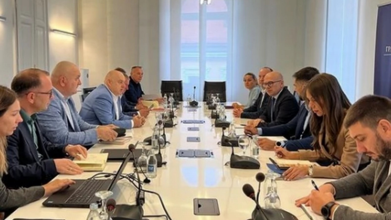 Gradonačelnik Novog Sada Miloš Vučević ugostio čelnike FK "Vojvodina"
