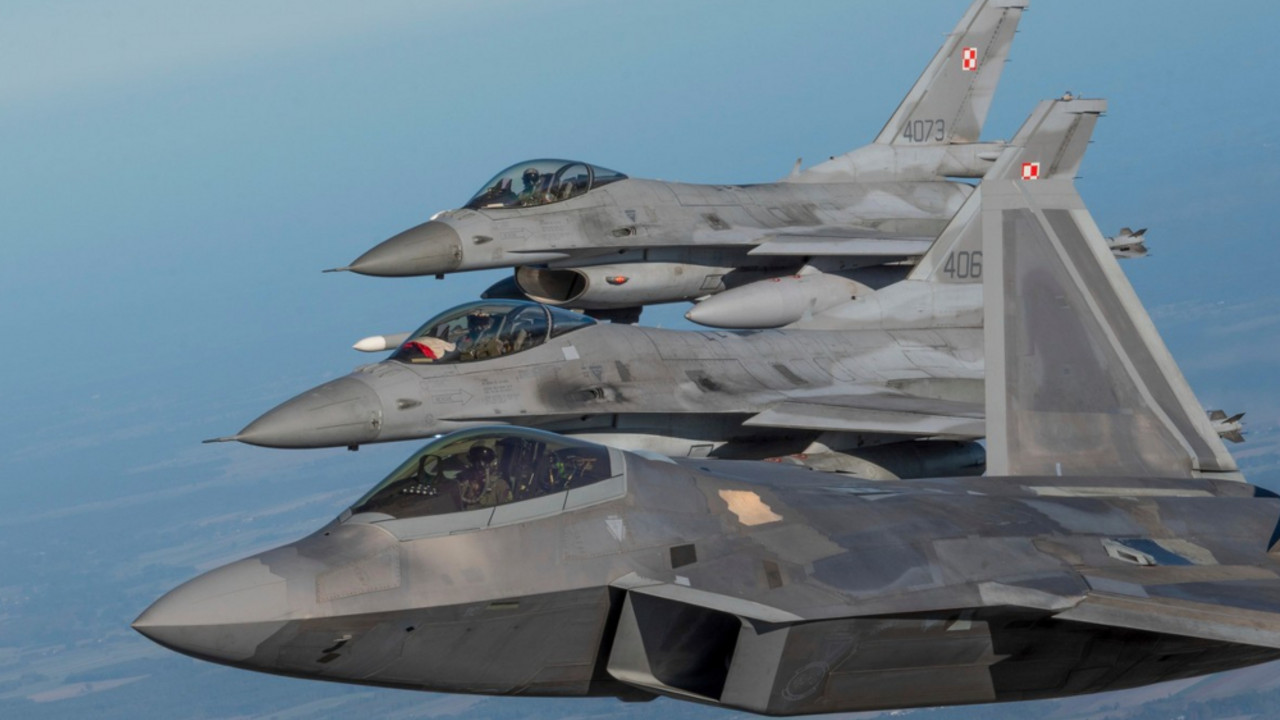 NATO avioni