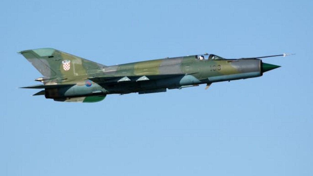 MIG - 21