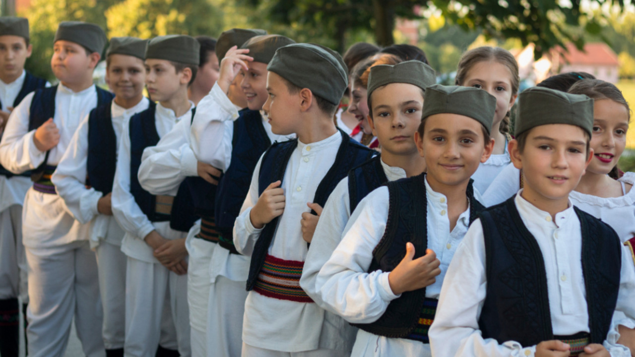 Srpska deca