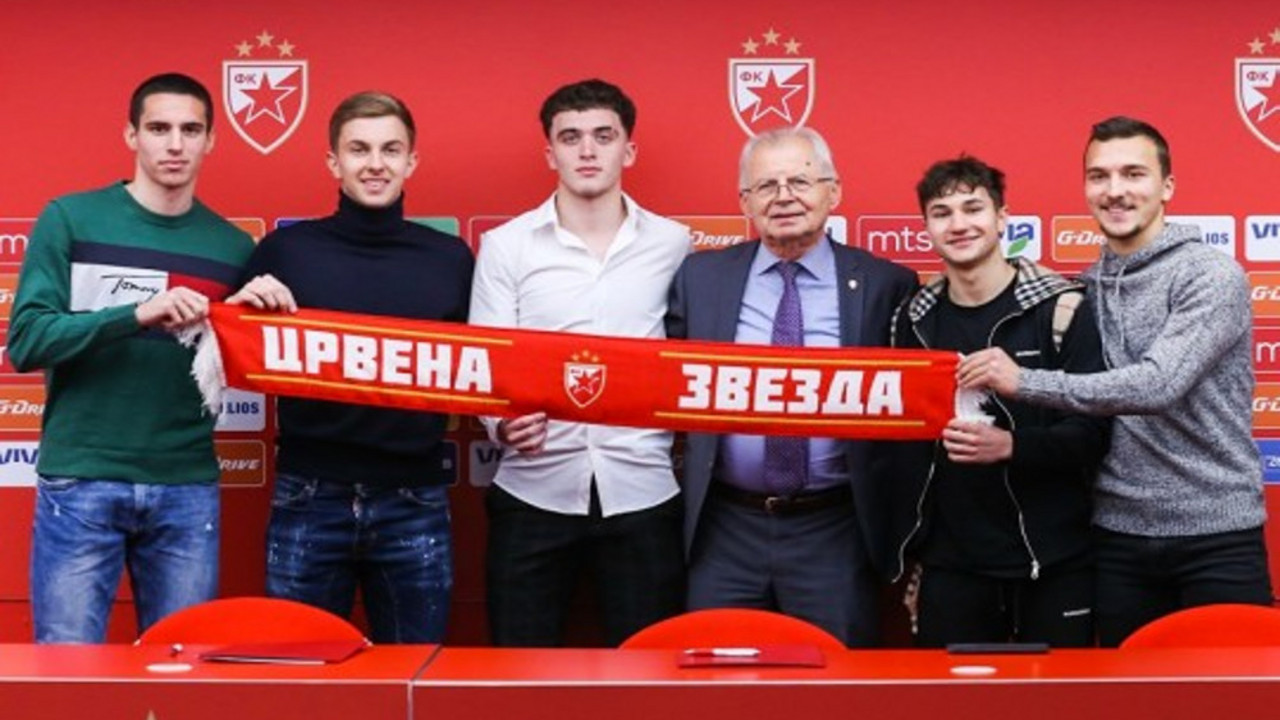Svetozar Mijailović i omladinci Crvene zvezde