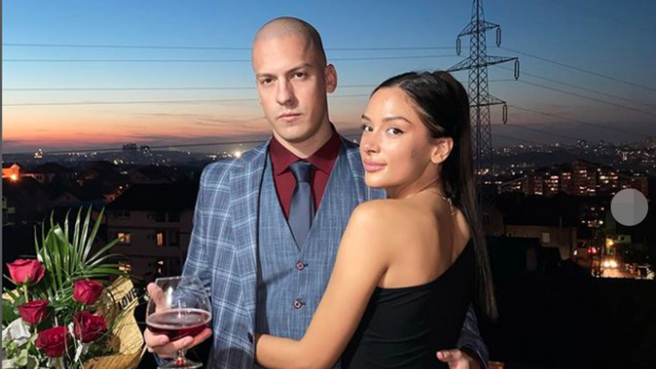 Baka Prase, Anja Bla