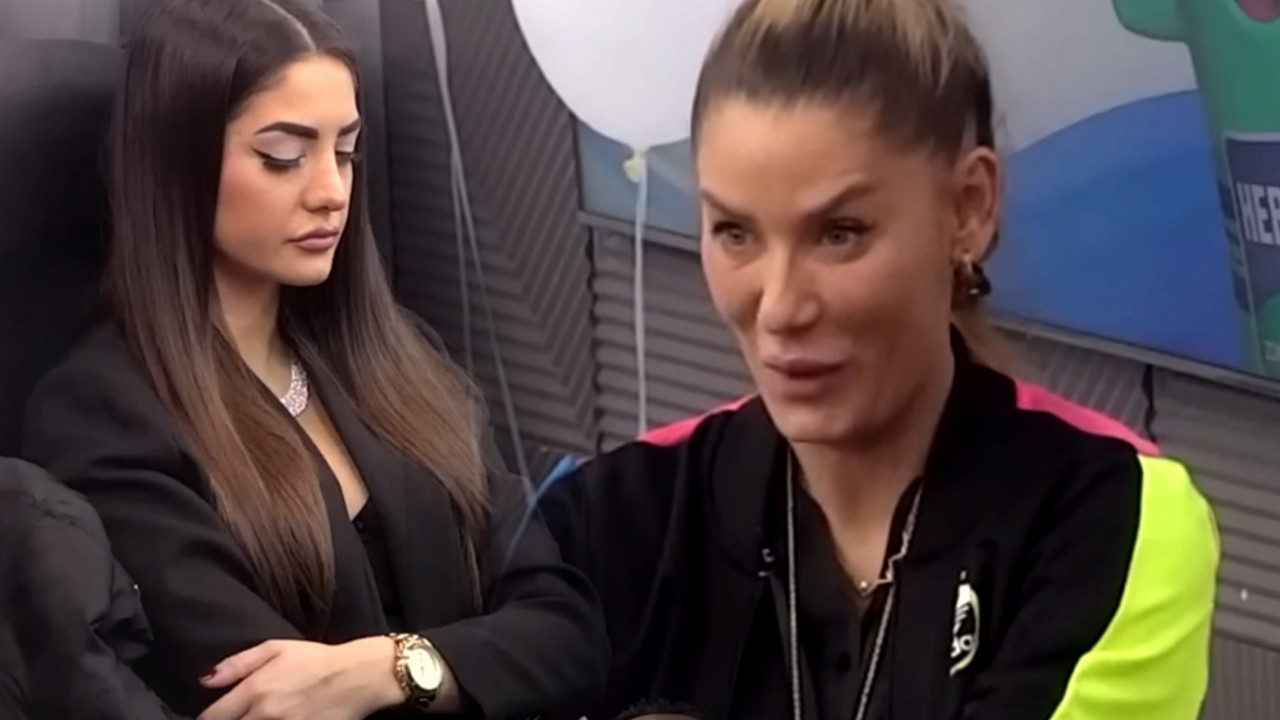 Anđela Đuričić, Ana Ćurčić