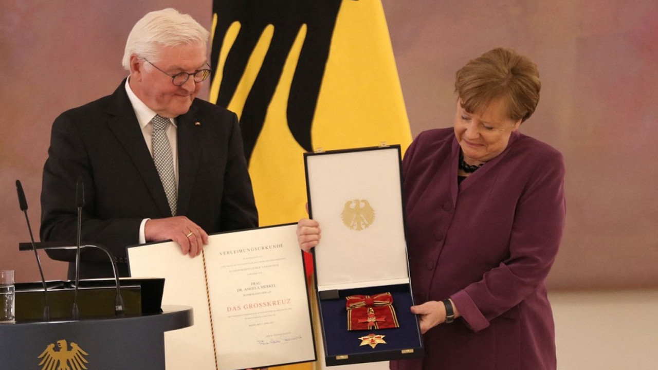 Frank Valter Štajnmajer i Angela Merkel
