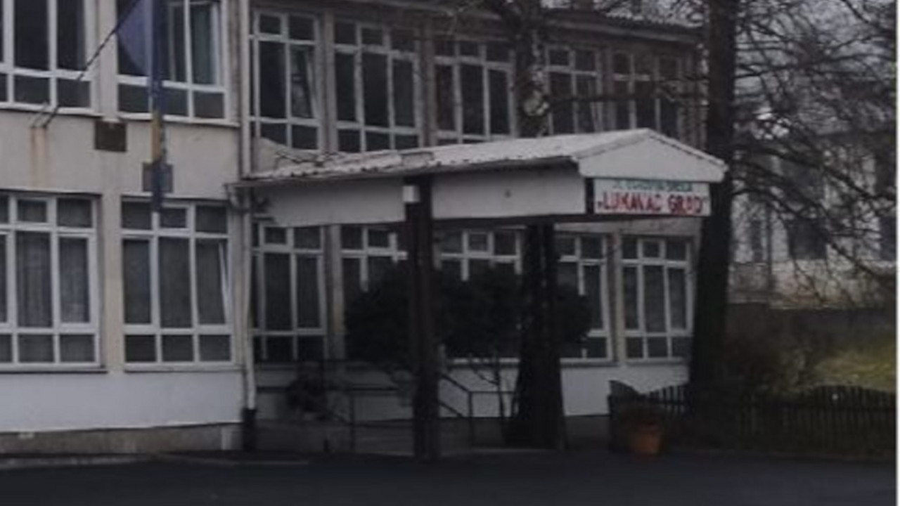 Škola u Lukavcu