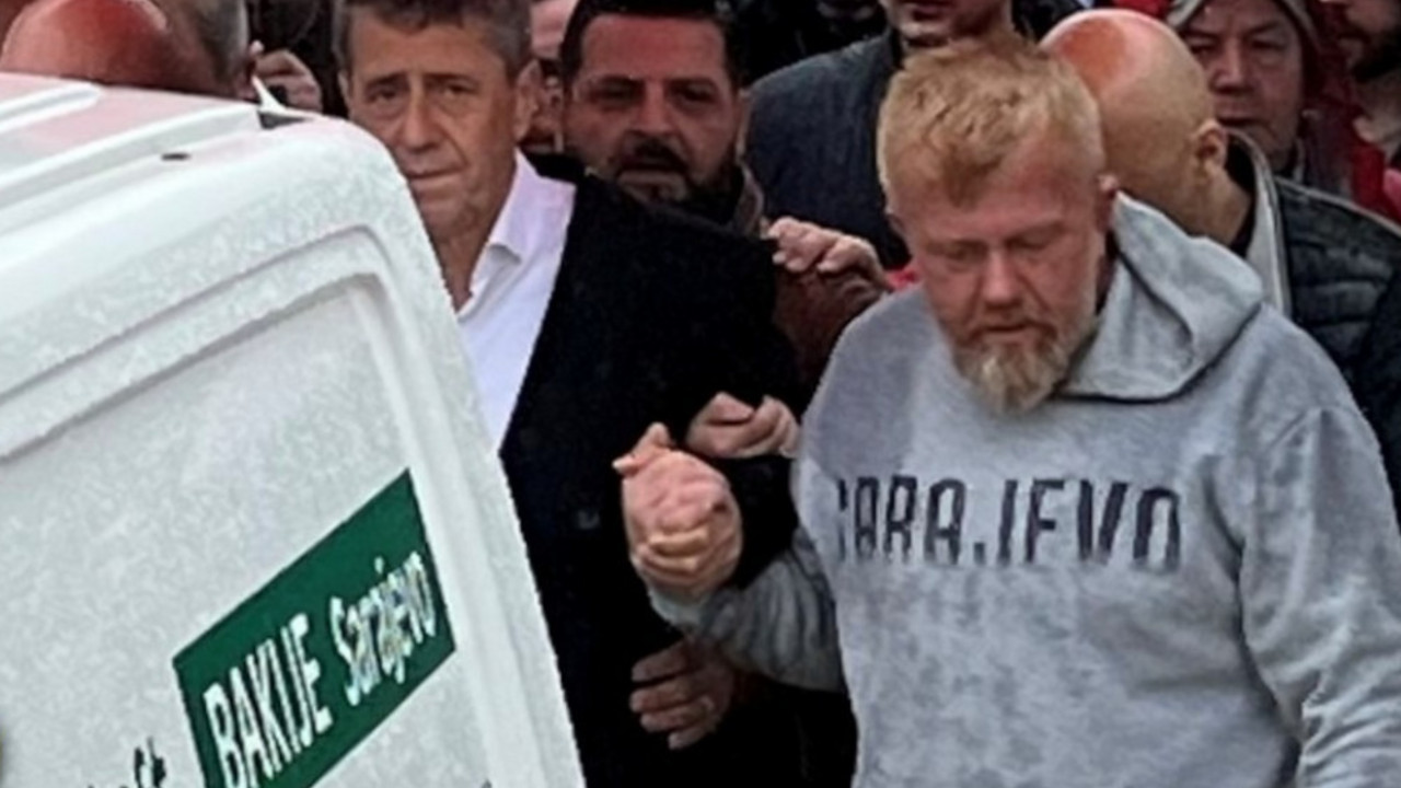 Enes Begović
