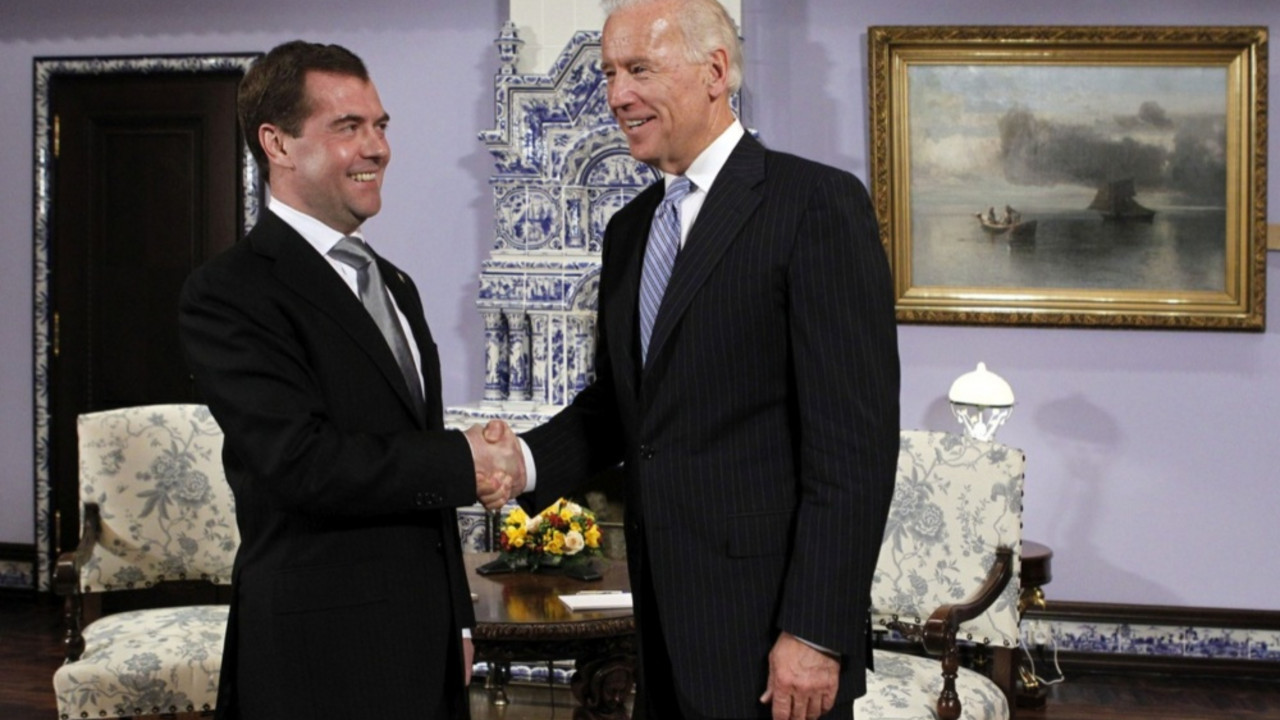Dmitrij Medvedev i Džo Bajden