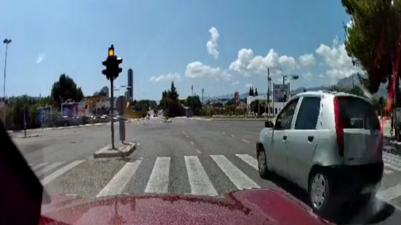 Prolazak na crveno svetlo u Splitu