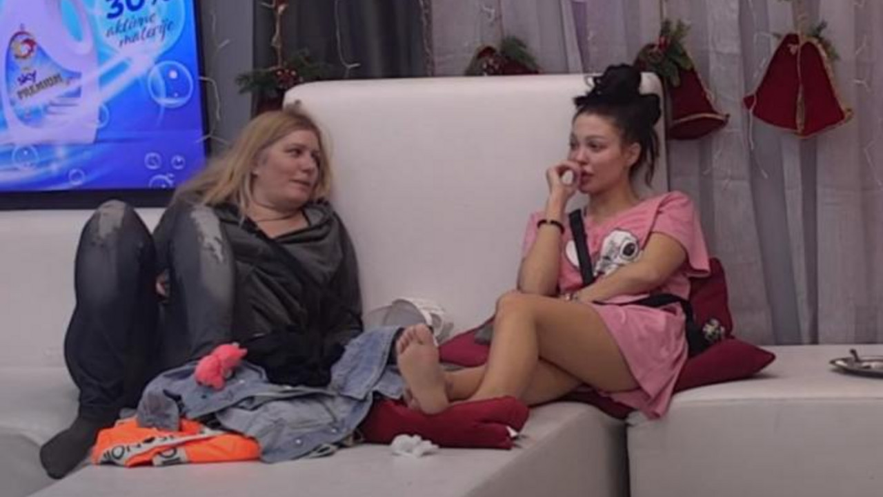 Maja Marinković, Jelena Golubović