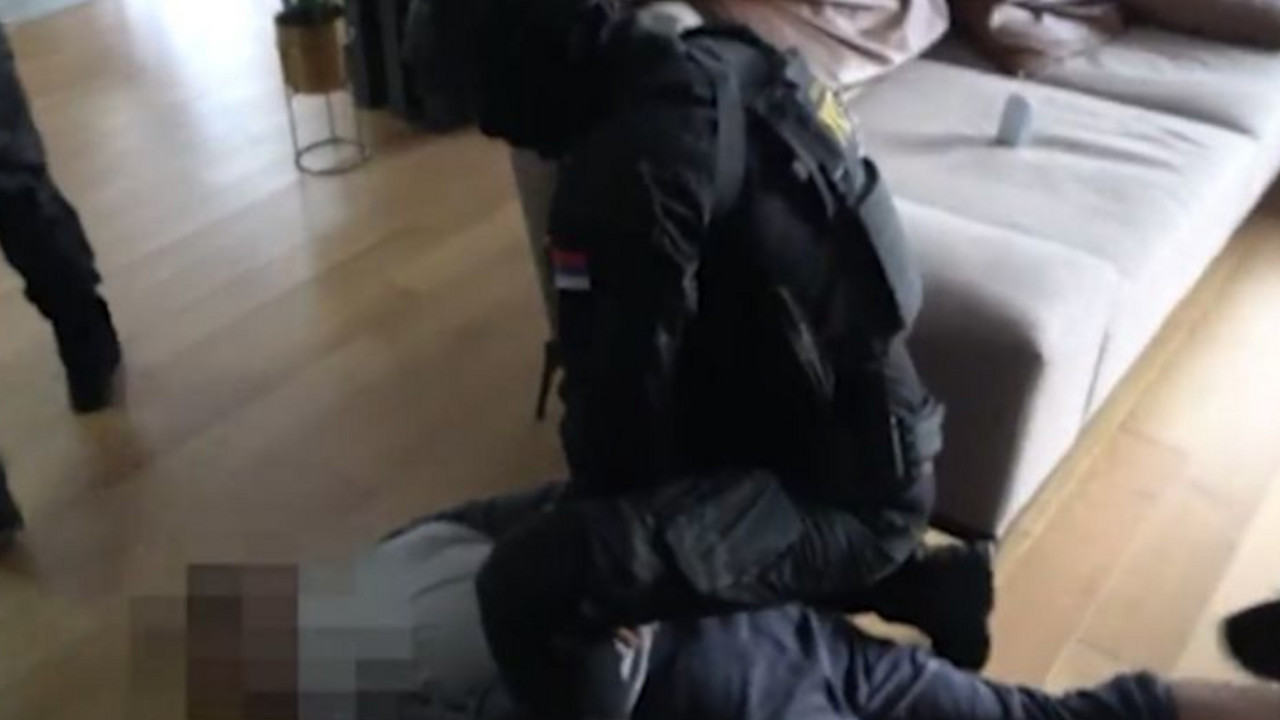 policija