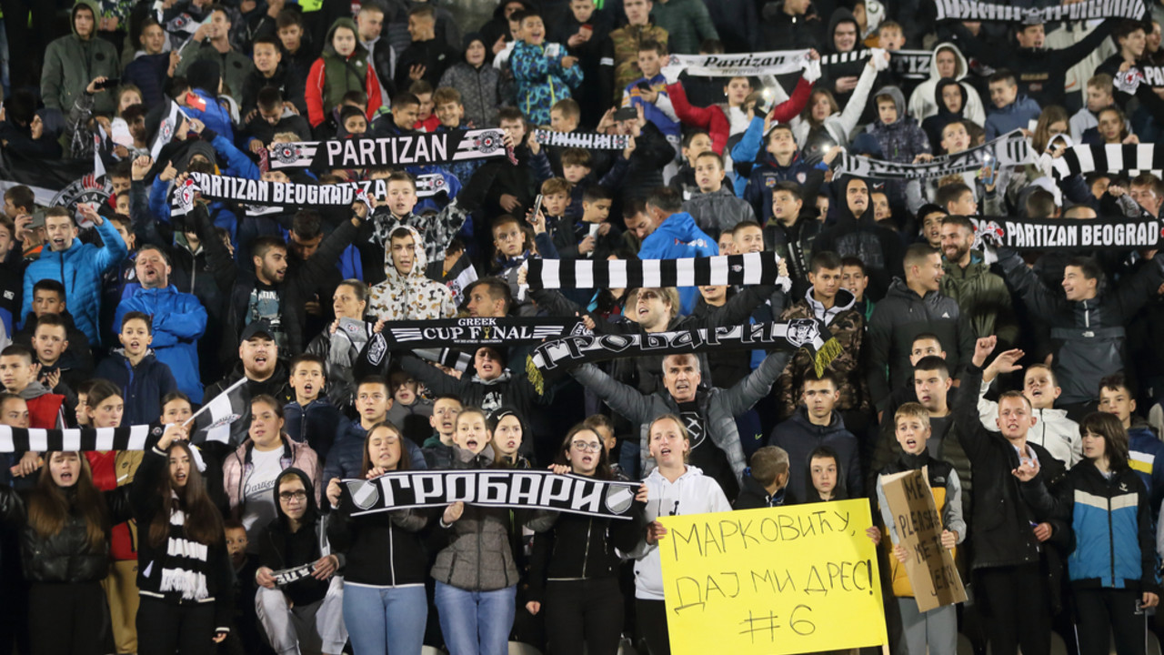 Grobari na fudbalu