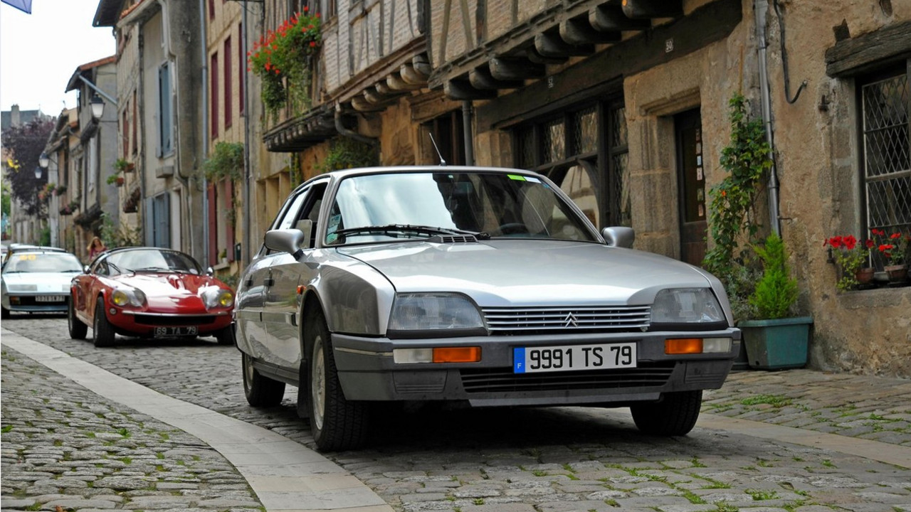 automobil