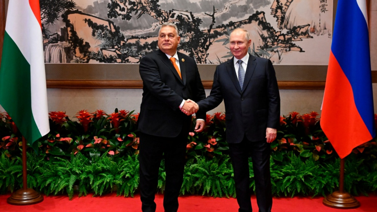 Viktor Orban, Vladimir Putin