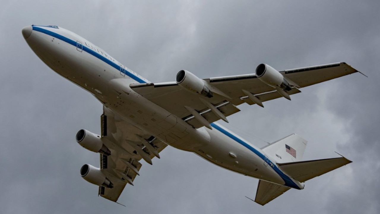 Boeing E-4B