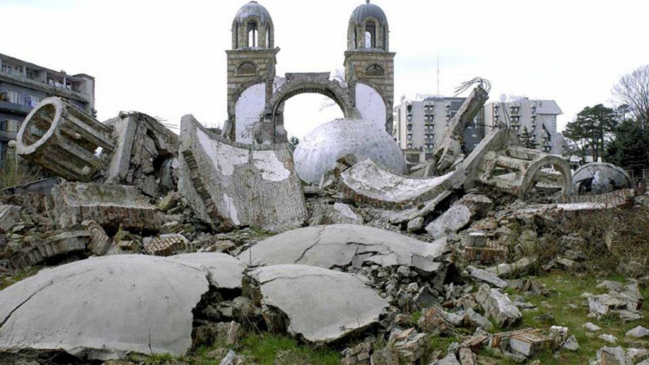 Đakovica 2004