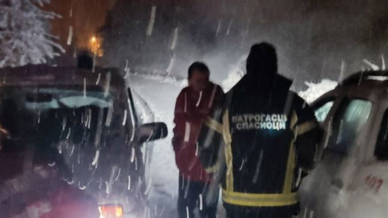 Zaglavljen autobus kod Vranja