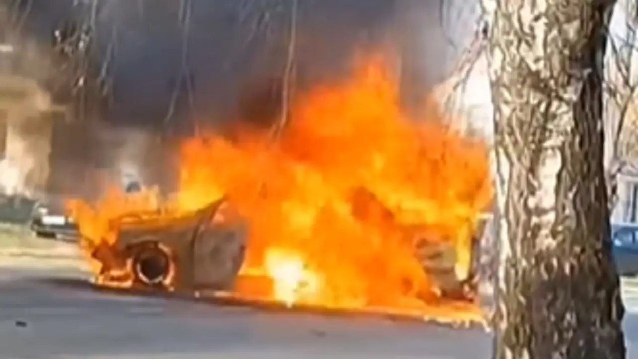 Automobil u plamenu